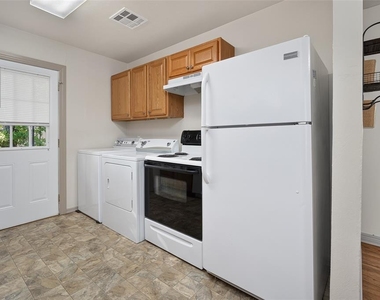 7014 Nw 45th Street - Photo Thumbnail 8