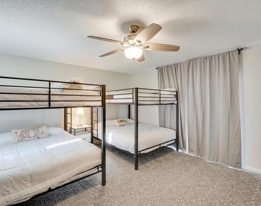 612 W Northgate Drive - Photo Thumbnail 27