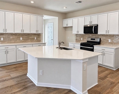 1236 Mahogany Lane - Photo Thumbnail 1