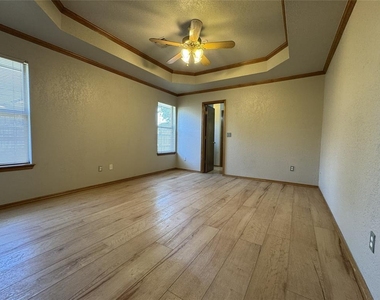 13320 Cayman Lane - Photo Thumbnail 8