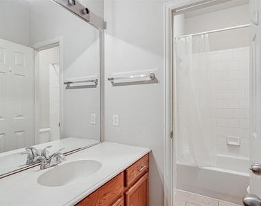 635 Blue Sky Drive - Photo Thumbnail 17
