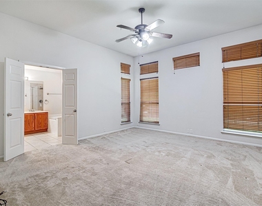 635 Blue Sky Drive - Photo Thumbnail 11