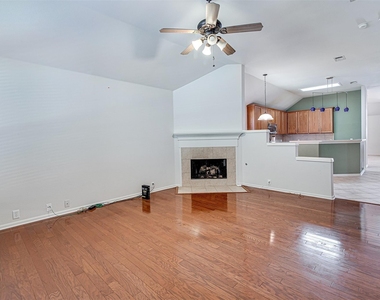 635 Blue Sky Drive - Photo Thumbnail 9