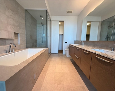 2900 Mckinnon Street - Photo Thumbnail 12