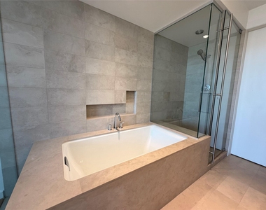 2900 Mckinnon Street - Photo Thumbnail 14