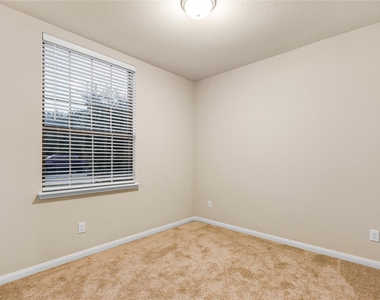 1401 Park Trails Boulevard - Photo Thumbnail 8