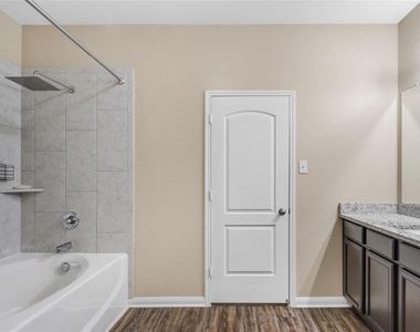 1401 Park Trails Boulevard - Photo Thumbnail 18