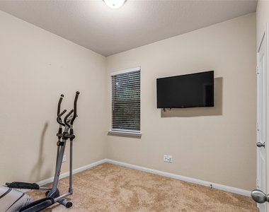 1401 Park Trails Boulevard - Photo Thumbnail 9