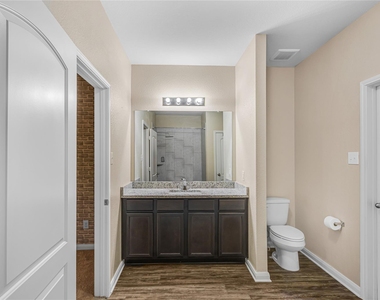 1401 Park Trails Boulevard - Photo Thumbnail 22