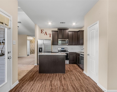 1401 Park Trails Boulevard - Photo Thumbnail 34