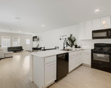 1619 Grassy Pond Road - Photo Thumbnail 11