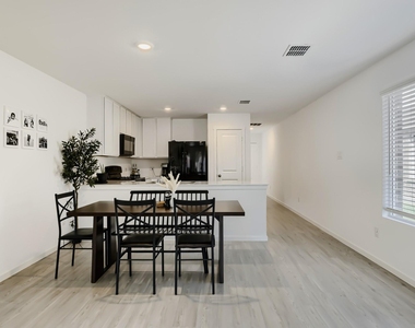 1619 Grassy Pond Road - Photo Thumbnail 16