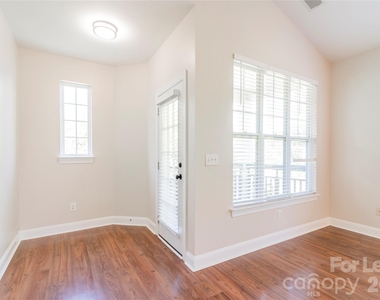 6716 Mallard Park Drive - Photo Thumbnail 22