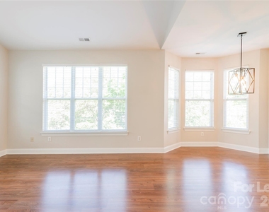 6716 Mallard Park Drive - Photo Thumbnail 1