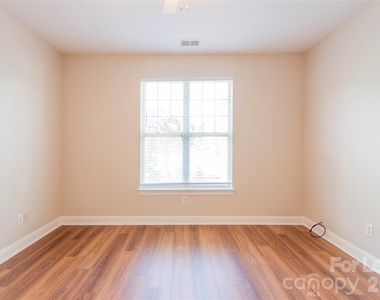 6716 Mallard Park Drive - Photo Thumbnail 18