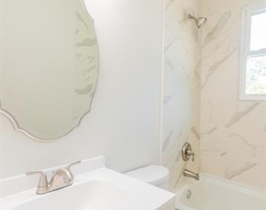 506 E Marion Street - Photo Thumbnail 17