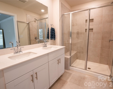 508 Tayberry Lane - Photo Thumbnail 7