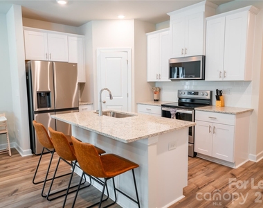 508 Tayberry Lane - Photo Thumbnail 1