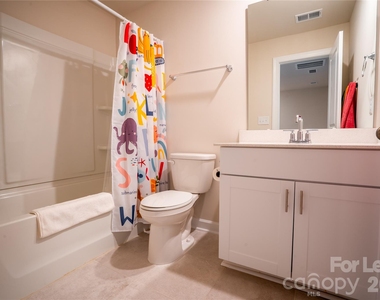 508 Tayberry Lane - Photo Thumbnail 8