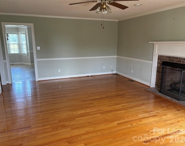 2417 Lynwood Drive - Photo Thumbnail 29