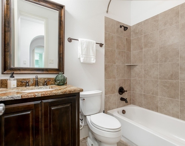 846 Deerfield Road - Photo Thumbnail 27