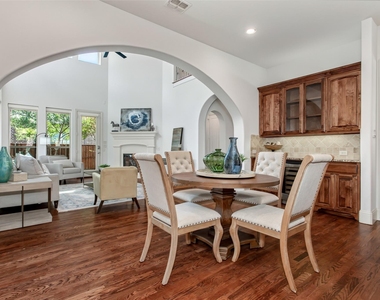 846 Deerfield Road - Photo Thumbnail 11