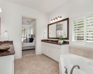 846 Deerfield Road - Photo Thumbnail 22