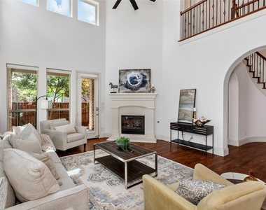 846 Deerfield Road - Photo Thumbnail 13