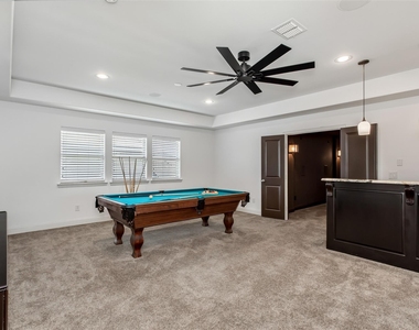 846 Deerfield Road - Photo Thumbnail 33