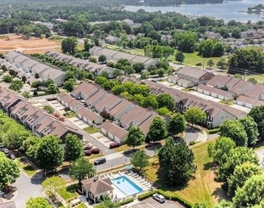 8245 Viewpoint Lane - Photo Thumbnail 27
