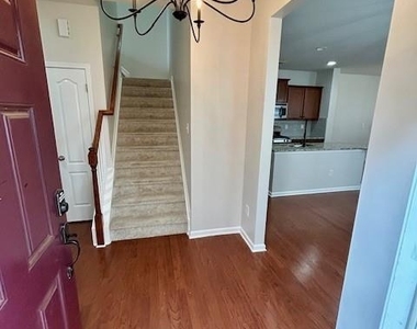 8245 Viewpoint Lane - Photo Thumbnail 12