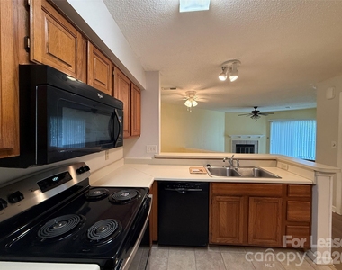 18809 Nautical Drive - Photo Thumbnail 5