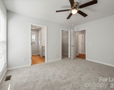 702 Park Avenue - Photo Thumbnail 12