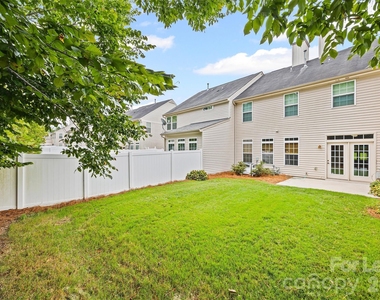 9736 Springholm Drive - Photo Thumbnail 22