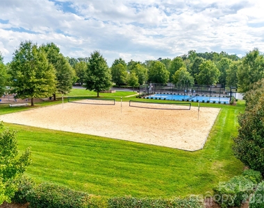 9736 Springholm Drive - Photo Thumbnail 35