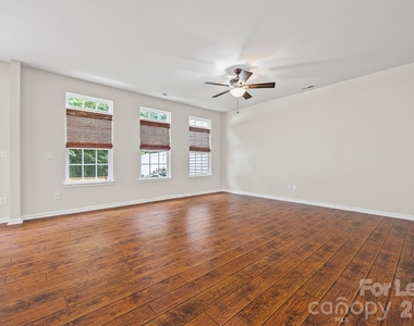 9736 Springholm Drive - Photo Thumbnail 5