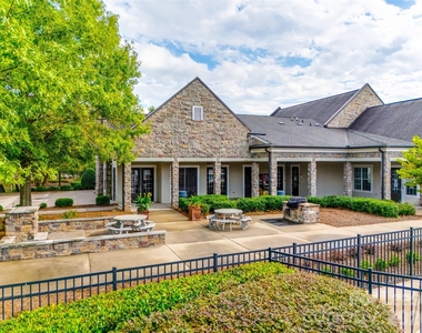 9736 Springholm Drive - Photo Thumbnail 32