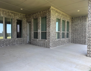 2608 Roaming Trail - Photo Thumbnail 15