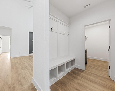 1604 Marburg Street - Photo Thumbnail 2
