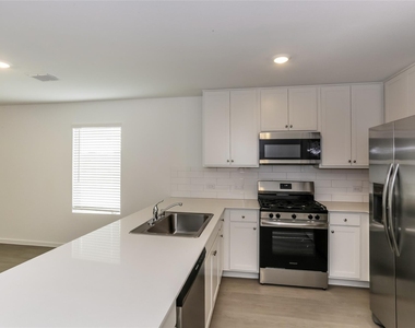 1321 Buckaroo Boulevard - Photo Thumbnail 5