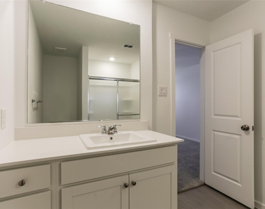1321 Buckaroo Boulevard - Photo Thumbnail 11