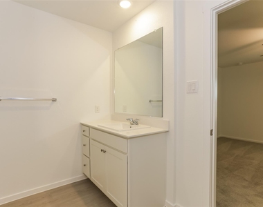 15213 Rangeland Road - Photo Thumbnail 8