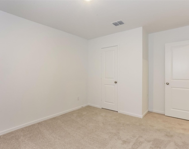 15209 Rangeland Road - Photo Thumbnail 6