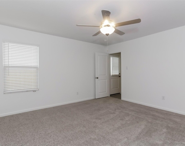 15209 Rangeland Road - Photo Thumbnail 12