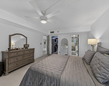 1370 S Ocean Boulevard - Photo Thumbnail 12