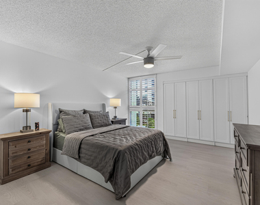 1370 S Ocean Boulevard - Photo Thumbnail 10