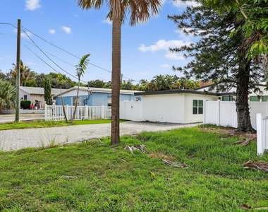 108 Se 11th Avenue - Photo Thumbnail 33
