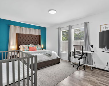 108 Se 11th Avenue - Photo Thumbnail 18