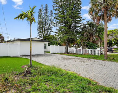 108 Se 11th Avenue - Photo Thumbnail 32