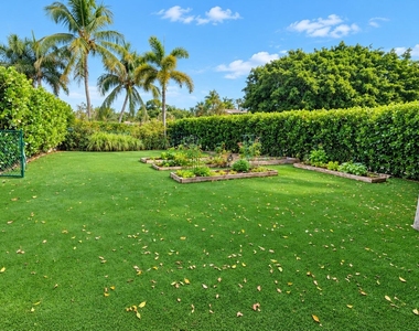 425 Ne 20th Street - Photo Thumbnail 22